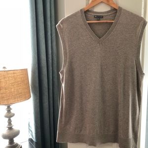 GAP | Tan Sweater Vest | XL